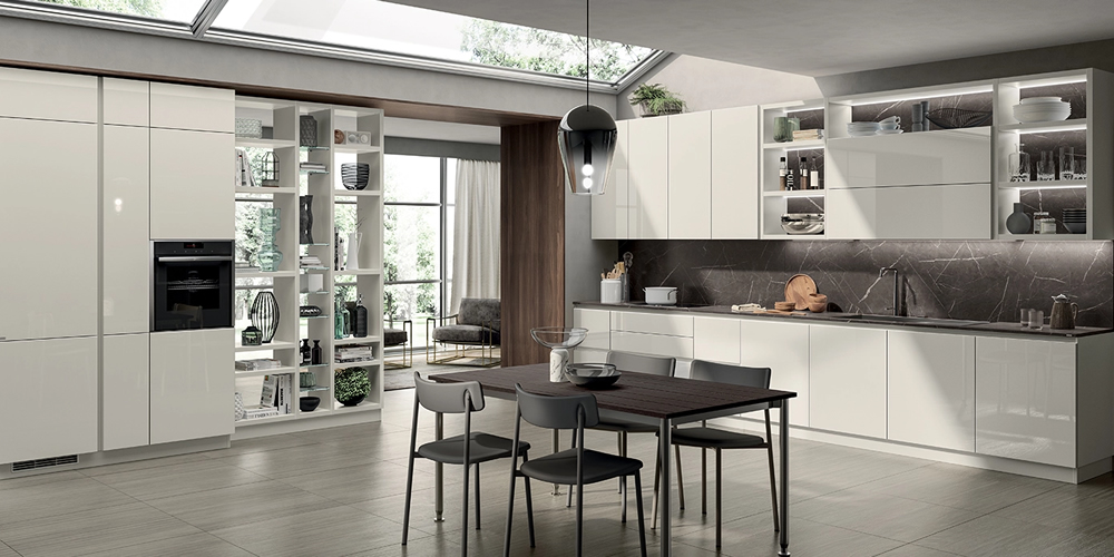 Cucina moderna colore bianco laccato - Modello Liberamente Scavolini